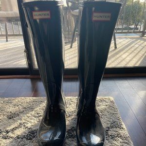 Hunter rain boots-